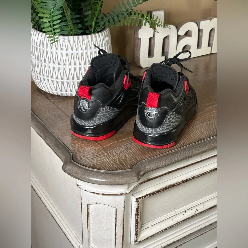Jordan Spizike Low Casual Youth Shoes Size 5.5Y